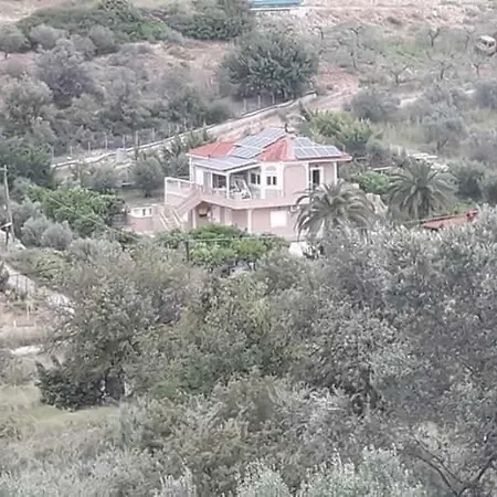 Apartment Vrodaki *